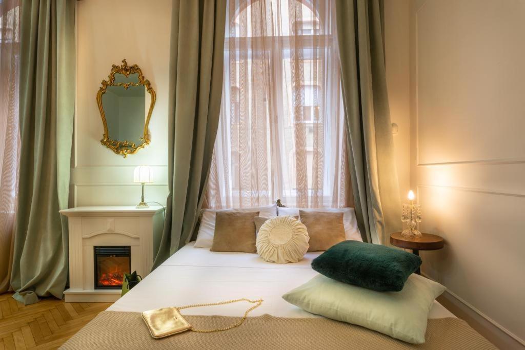 Regina Apartments On Kiraly Street Budapest Bagian luar foto