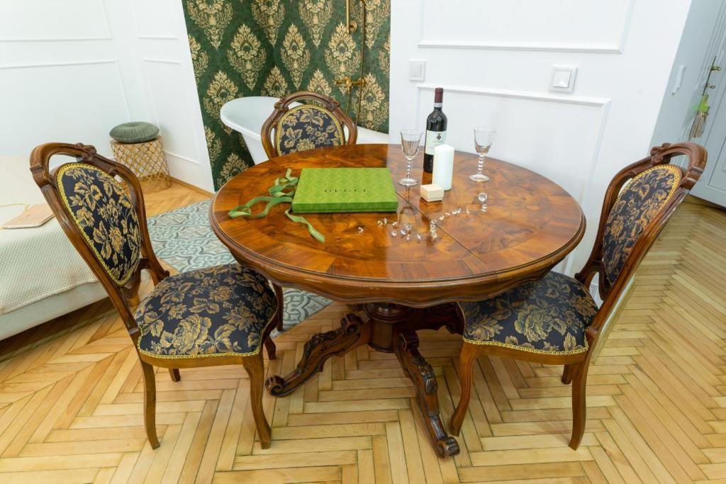 Regina Apartments On Kiraly Street Budapest Bagian luar foto
