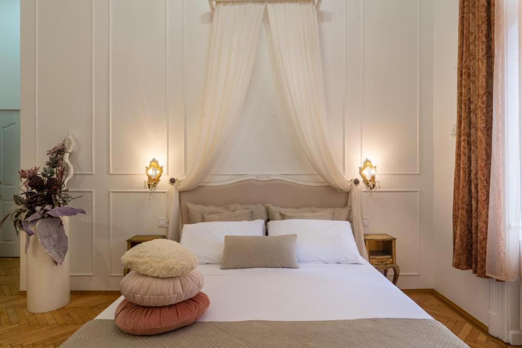Regina Apartments On Kiraly Street Budapest Bagian luar foto